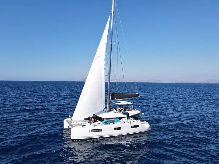 Lagoon 46 in Sicily / Capo d'Orlando Marina - Photo 1