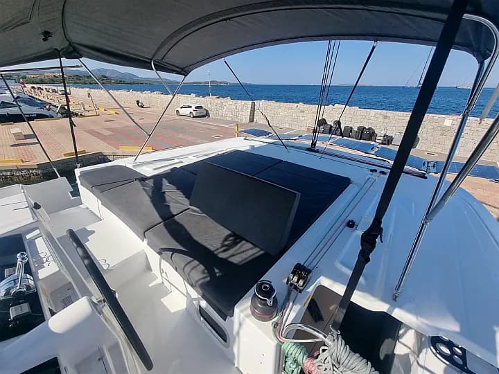 Lagoon 46 in Sardinia / Portisco / Cala dei Sardi - Photo 4