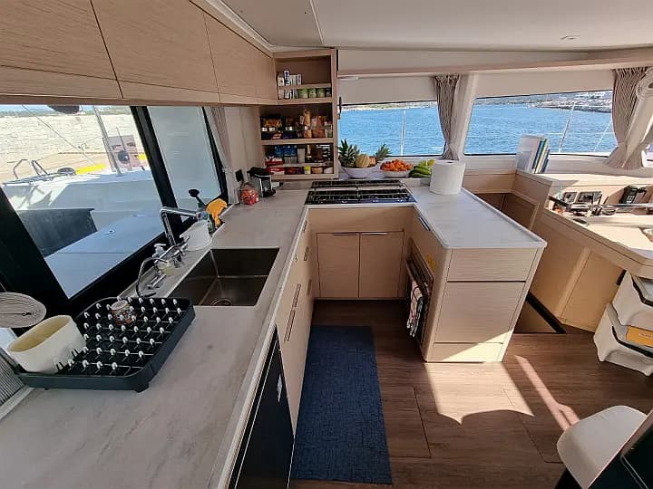 Lagoon 46 in Sardinia / Portisco / Cala dei Sardi - Photo 5