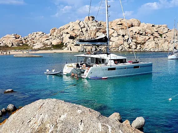 Lagoon 52F in Corsica / Ajaccio / Port Tino Rossi - Photo 1