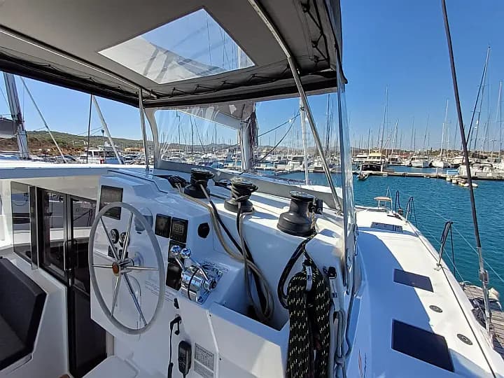 Isla 40 in Rhodes New Marina - Photo 4
