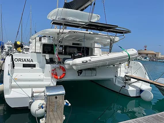 Lagoon 46 in Sicily / Capo d'Orlando Marina - image 1