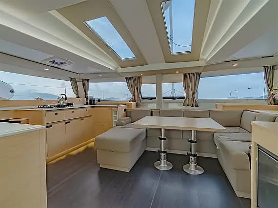 Elba 45 in Phuket / Yacht Haven Marina - Photo 2