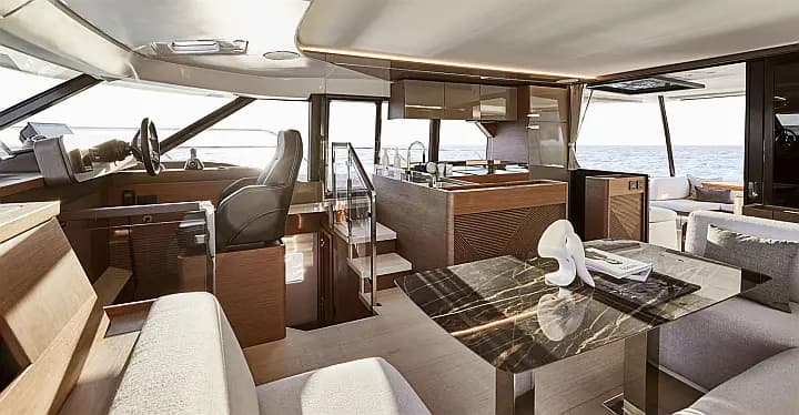 Prestige M48 in Torre Annunziata / Marina di Torre Annunziata - Photo 3