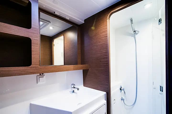 Lagoon 42 in Mykonos / Tourlos Marina - Photo 5