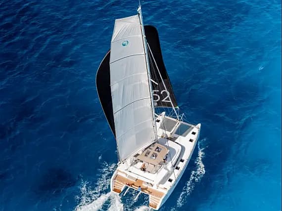 Lagoon 52F in Sicily / Capo d'Orlando Marina - Photo 1