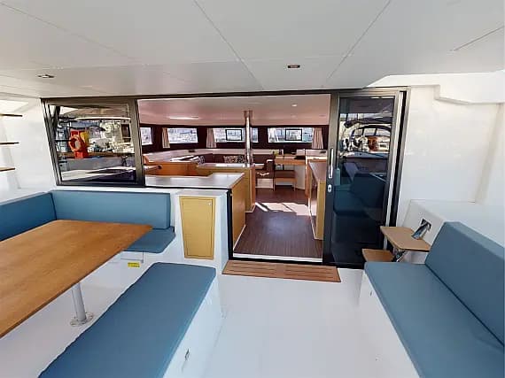 Dufour Catamaran 48 in Sardinia / Olbia / Marina Golfo Cugnana - Photo 2