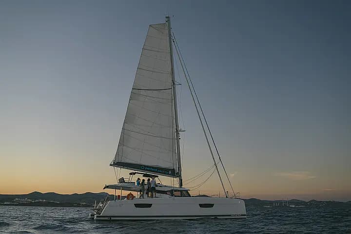 Saona 47 in Lavrion Marina - Photo 4