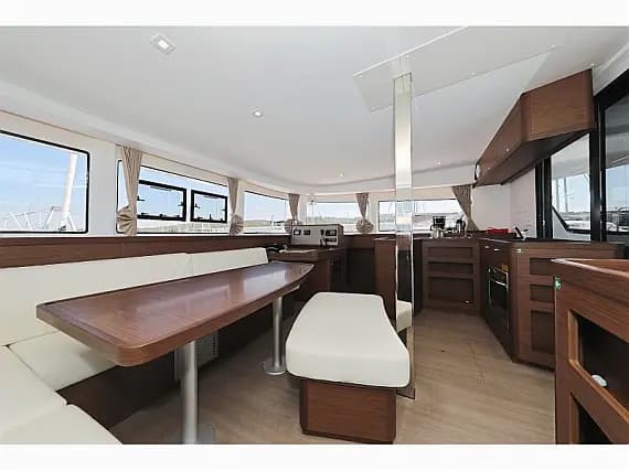 Lagoon 42 in Sukošan / D-Marin Dalmacija Marina - Photo 2