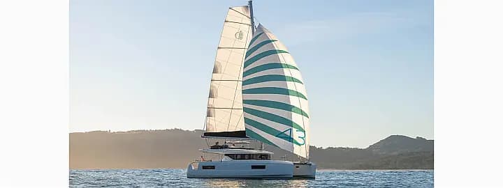 Lagoon 43 in Ibiza / Sant Antoni de Portmany Port - Photo 5