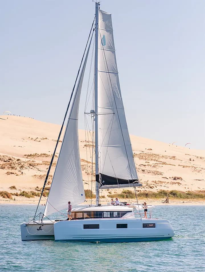 Lagoon 46 in Athens / Alimos Marina - Photo 4