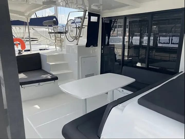 Lagoon 42 in Volos / Port of Volos - Photo 3