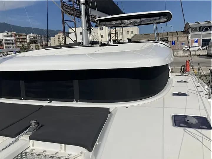 Lagoon 42 in Volos / Port of Volos - Photo 5