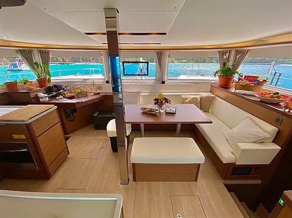 Lagoon 46 in Eden Island / Mahe, Victoria / Eden Island Marina - Photo 2