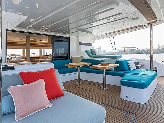 Lagoon 55 in Athens / Alimos Marina - Photo 3