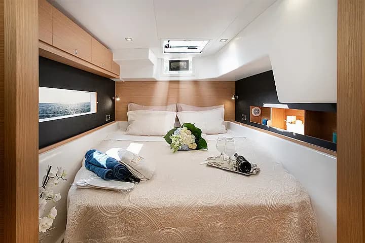 Dufour Catamaran 48 in Athens / Alimos Marina - Photo 5
