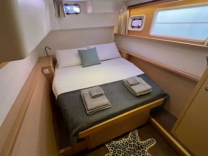 Lagoon 450 Fly in Naples / Darsena Acton - Photo 3