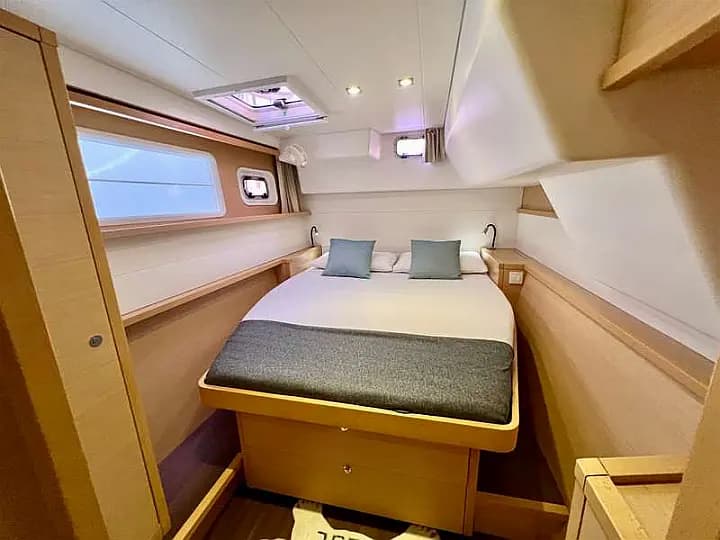 Lagoon 450 Fly in Naples / Darsena Acton - Photo 5