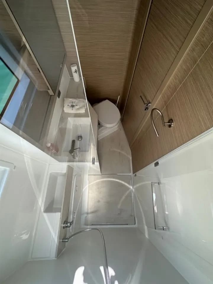 Lagoon 46 in Sukošan / D-Marin Dalmacija Marina - Photo 4