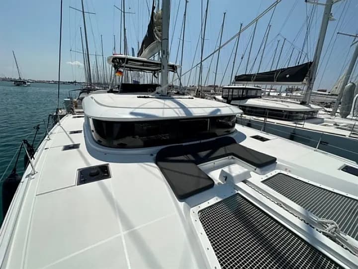 Lagoon 46 in Sukošan / D-Marin Dalmacija Marina - Photo 5