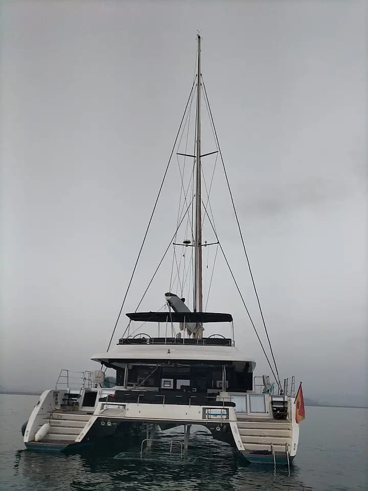 Lagoon 620 in Ibiza / Playa de Talamanca - Photo 4