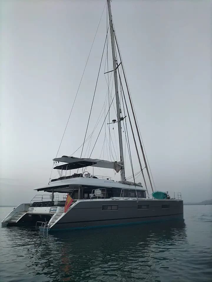 Lagoon 620 in Ibiza / Playa de Talamanca - Photo 4