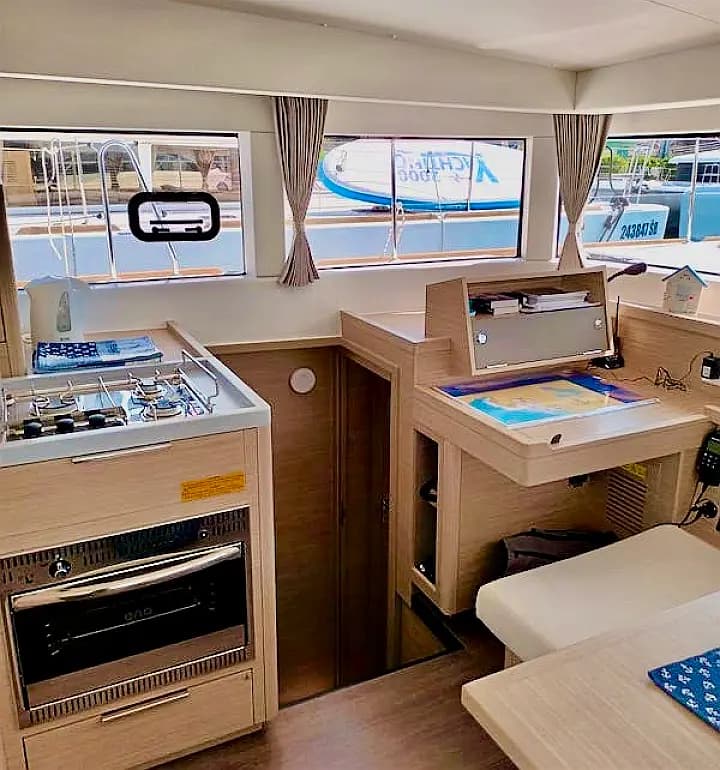 Lagoon 40 in Šibenik / D-Marin Marina Mandalina - Photo 5