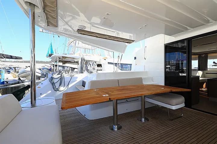 Lagoon 50 in Sukošan / D-Marin Dalmacija Marina - Photo 5