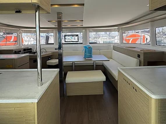 Lagoon 46 in Athens / Alimos Marina - Photo 2