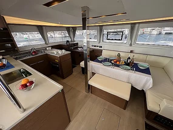 Lagoon 46 in Athens / Alimos Marina - Photo 2