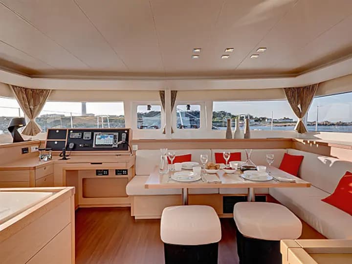 Lagoon 450 Fly in Lavrion / Olympic Marina - Photo 4