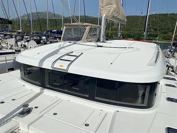 Lagoon 40 in Sardinia / Portisco / Cala dei Sardi - Photo 4