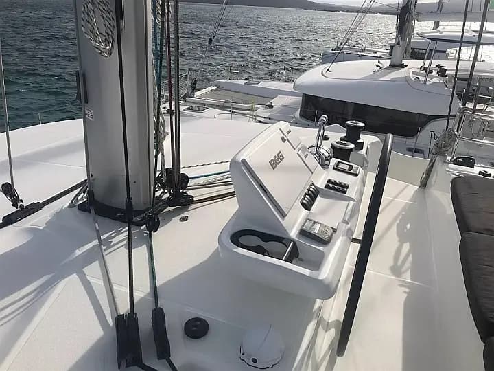 Lagoon 50 in Salerno / Marina d'Arechi - Photo 5