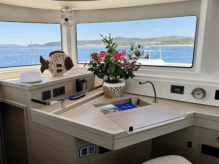 Lagoon 46 in Corsica / Ajaccio / Port Charles Ornano - Photo 4