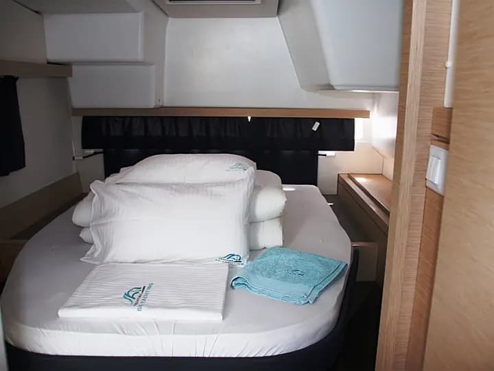 Lucia 40 in Marmaris Yacht Marina - Photo 4