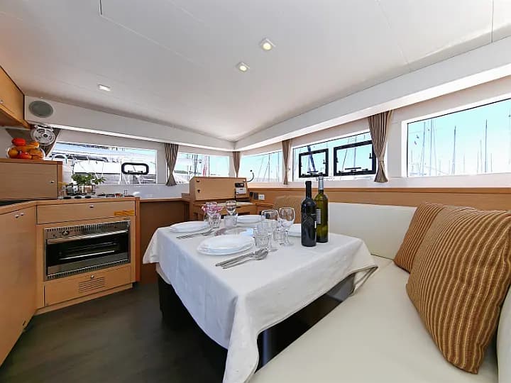Lagoon 39 in Sukošan / D-Marin Dalmacija Marina - Photo 3