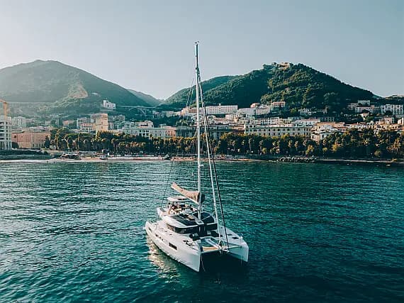 Lagoon 51 in Salerno - Photo 1