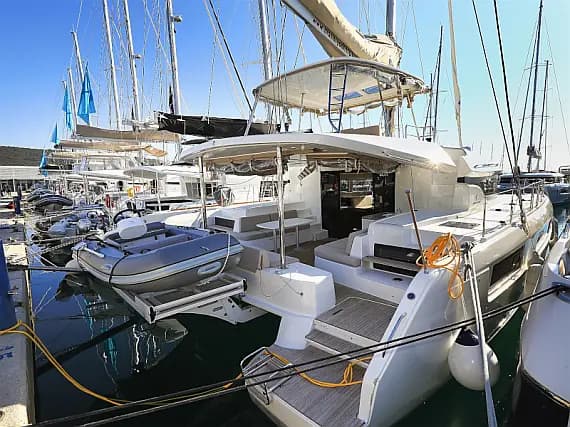 Lagoon 50 in Sukošan / D-Marin Dalmacija Marina - Photo 1