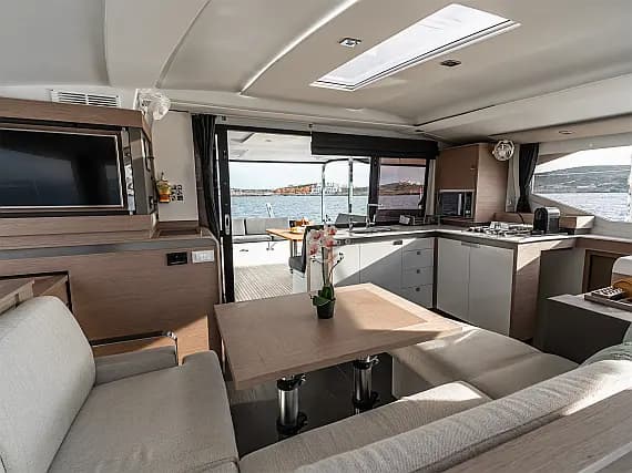 Isla 40 in Lavrion / Olympic Marina - Photo 3