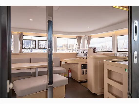 Lagoon 42 in Salerno / Marina d'Arechi - Photo 2