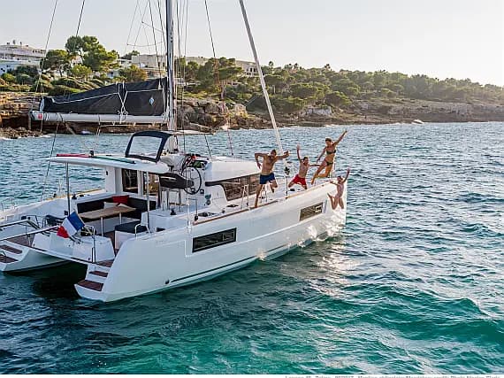 Lagoon 40 in Guadeloupe / Pointe-à-Pitre / Marina Bas-du-Fort - Photo 1