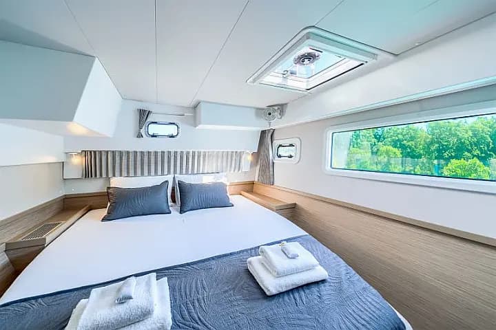 Lagoon 42 in Kaštel Gomilica / Marina Kaštela - Photo 5