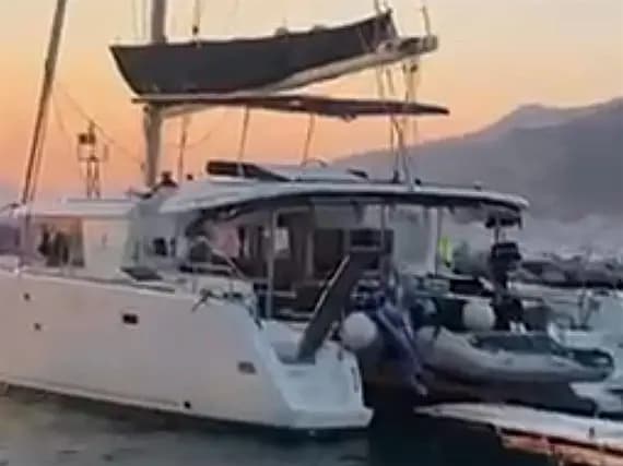 Lagoon 450 Fly in Ibiza / Sant Antoni de Portmany Port - image 1