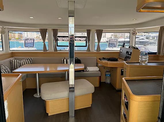 Lagoon 42 in Ibiza / Sant Antoni de Portmany Port - Photo 2
