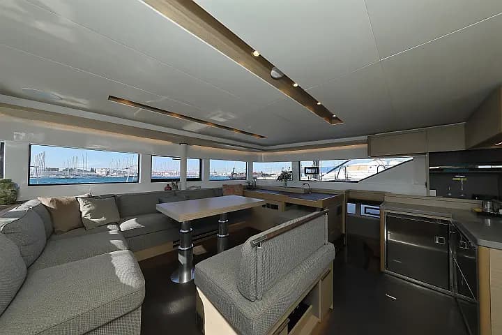 Lagoon 51 in Sukošan / D-Marin Dalmacija Marina - Photo 4