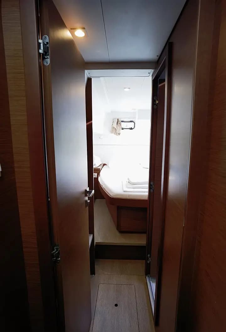 Lagoon 40 in Sukošan / D-Marin Dalmacija Marina - Photo 3