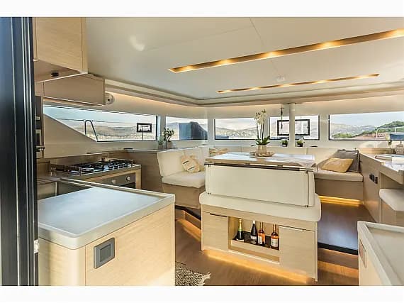 Lagoon 51 in Athens / Alimos Marina - Photo 2