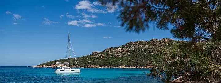Lagoon 38 in Sardinia / Portisco / Cala dei Sardi - Photo 5