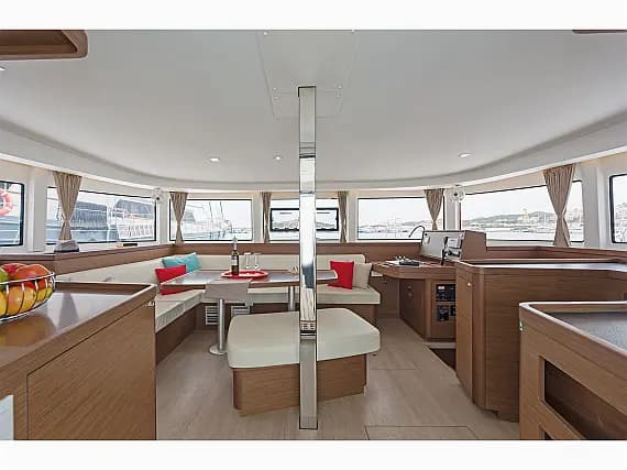 Lagoon 42 in Lavrion Main Port - Photo 3