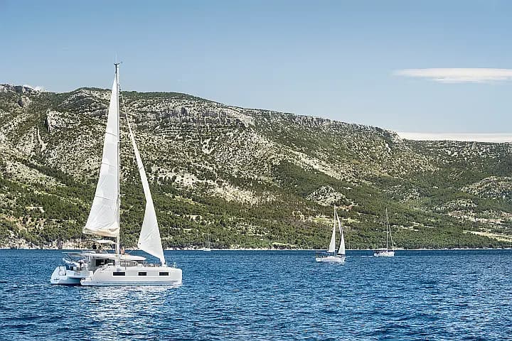 Lagoon 52F in Kaštel Gomilica / Marina Kaštela - Photo 5